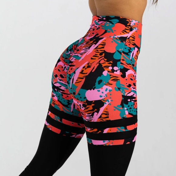 Enchanted Scrunch Leggings Set – Bold Floral Gymwear - Picture 4 of 8